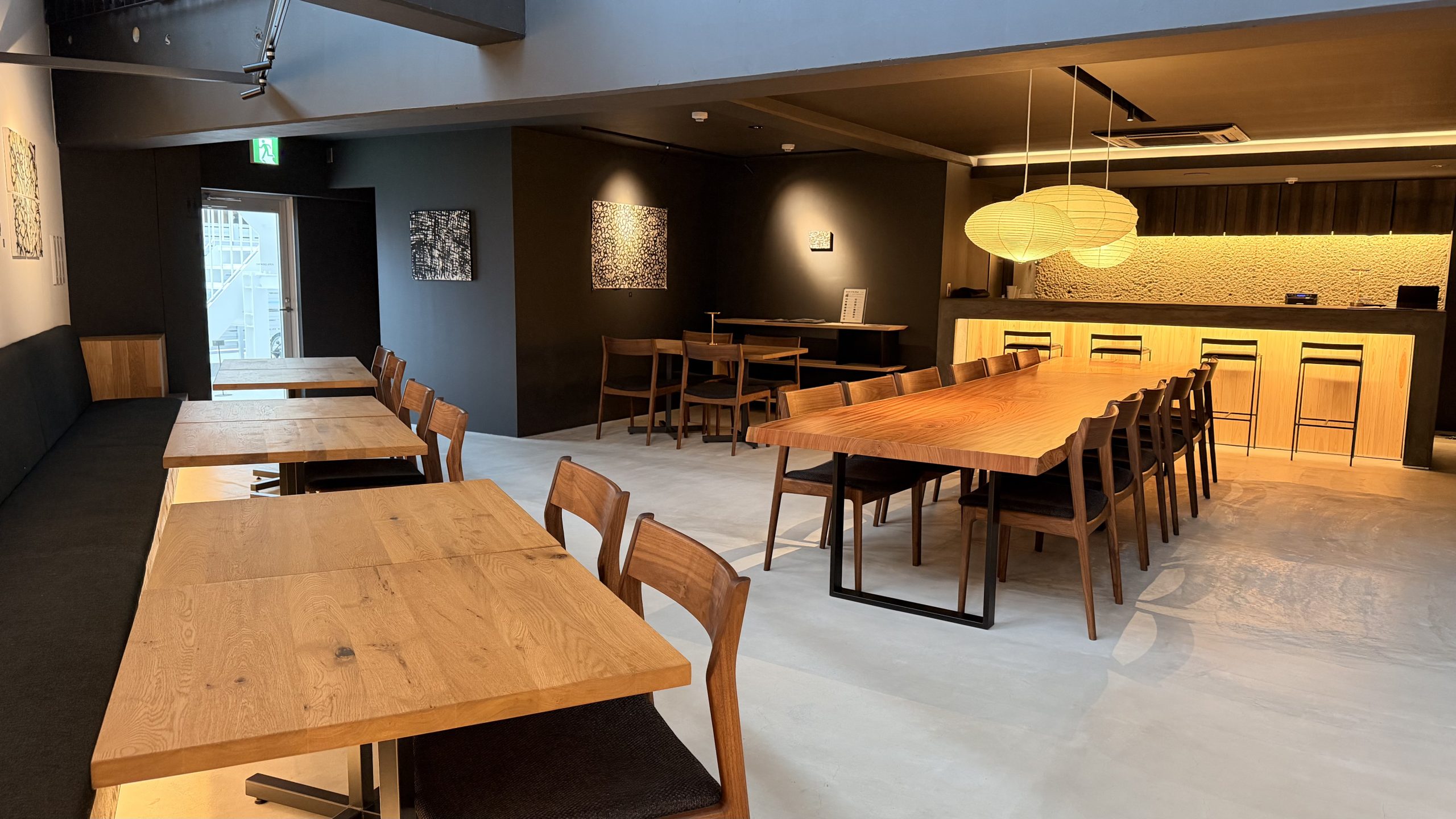 伊勢宮町ホテルの1Fギャラリー 兼 朝食会場