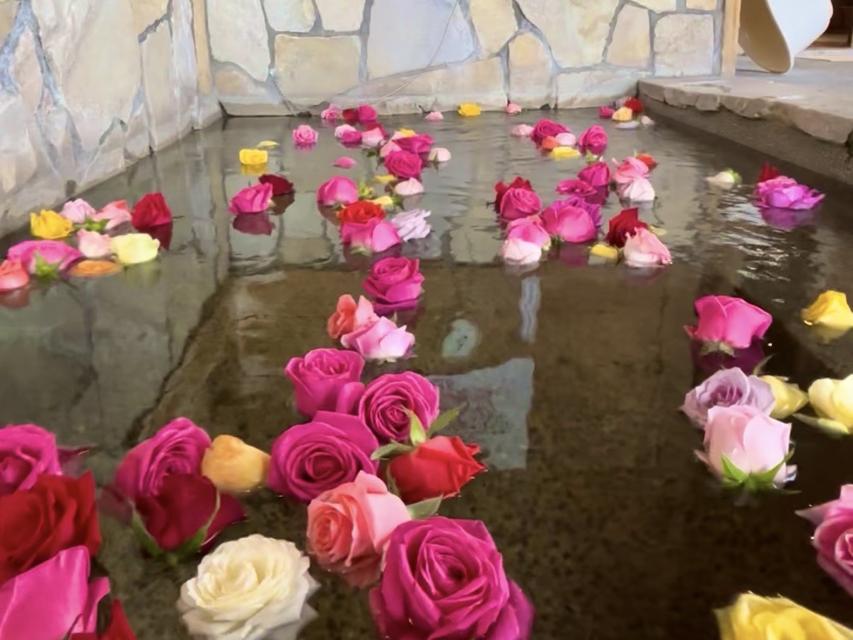 鳥羽ビューホテル花真珠の薔薇路風呂