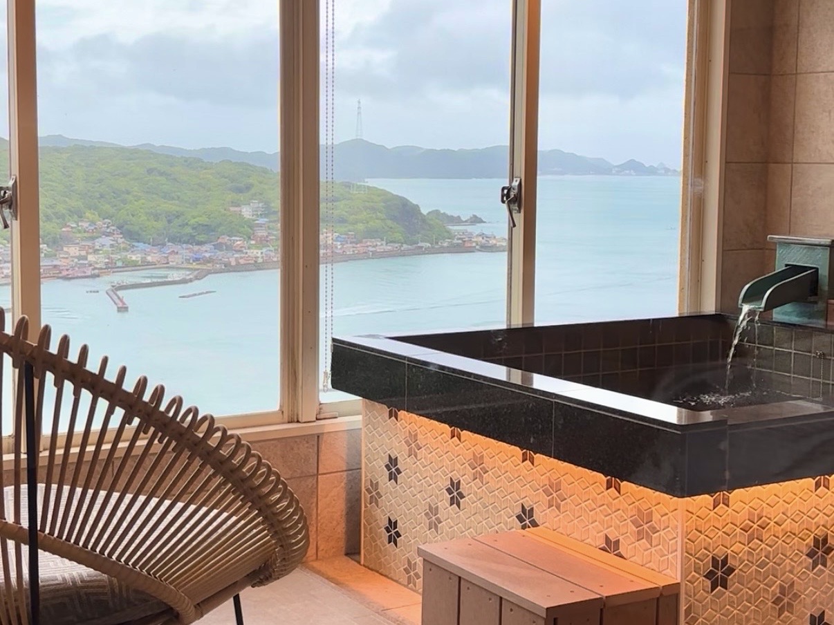 鳥羽ビューホテル花真珠の客室展望露天風呂