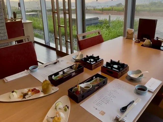 三重県鳥羽市　亀の井ホテル　夕食会席
