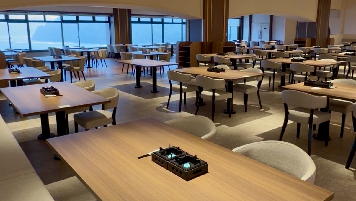 夕朝食会場